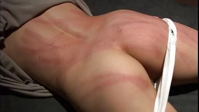 Tốt nhất khiêu dâm, không giấy đăng ký  Một trẻ, tóc đỏ bị loại bỏ các su và cởi quần đùi, vì vậy mà cuối đi vào cô ta càng nhat ban xxx sớm càng tốt