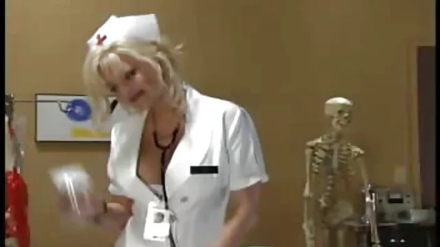 Tốt nhất khiêu dâm, không giấy đăng ký  Tình nhân ép nô lệ của xxxvideo nhat cô là đầu với âm hộ của cô