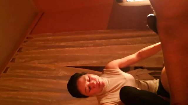Tốt nhất khiêu dâm, không giấy đăng ký  Hai phim xxx nhat ban gái nga xinh đẹp, một cô gái tóc vàng và tóc nâu, đang tham gia vào một đẹp gợi tình dục với một chàng trai trẻ, liếm dương vật của mình và bóng và bị ướt.